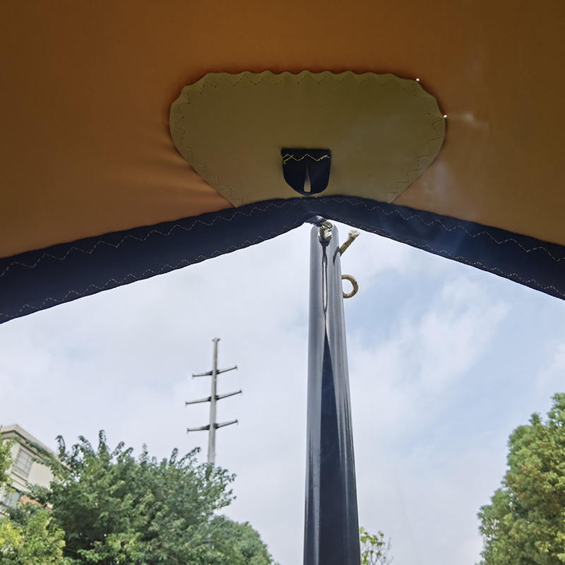 4,5 x 4,5 m großes, kleines Stretchzelt für den Außenbereich