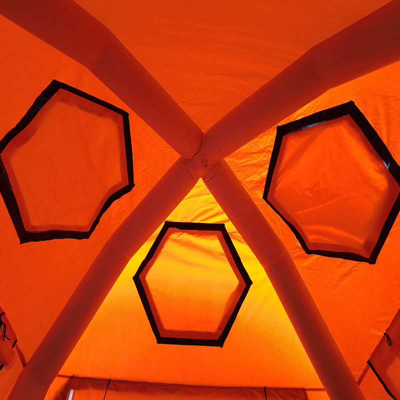 Schwimmendes aufblasbares Zelt für 4 Personen